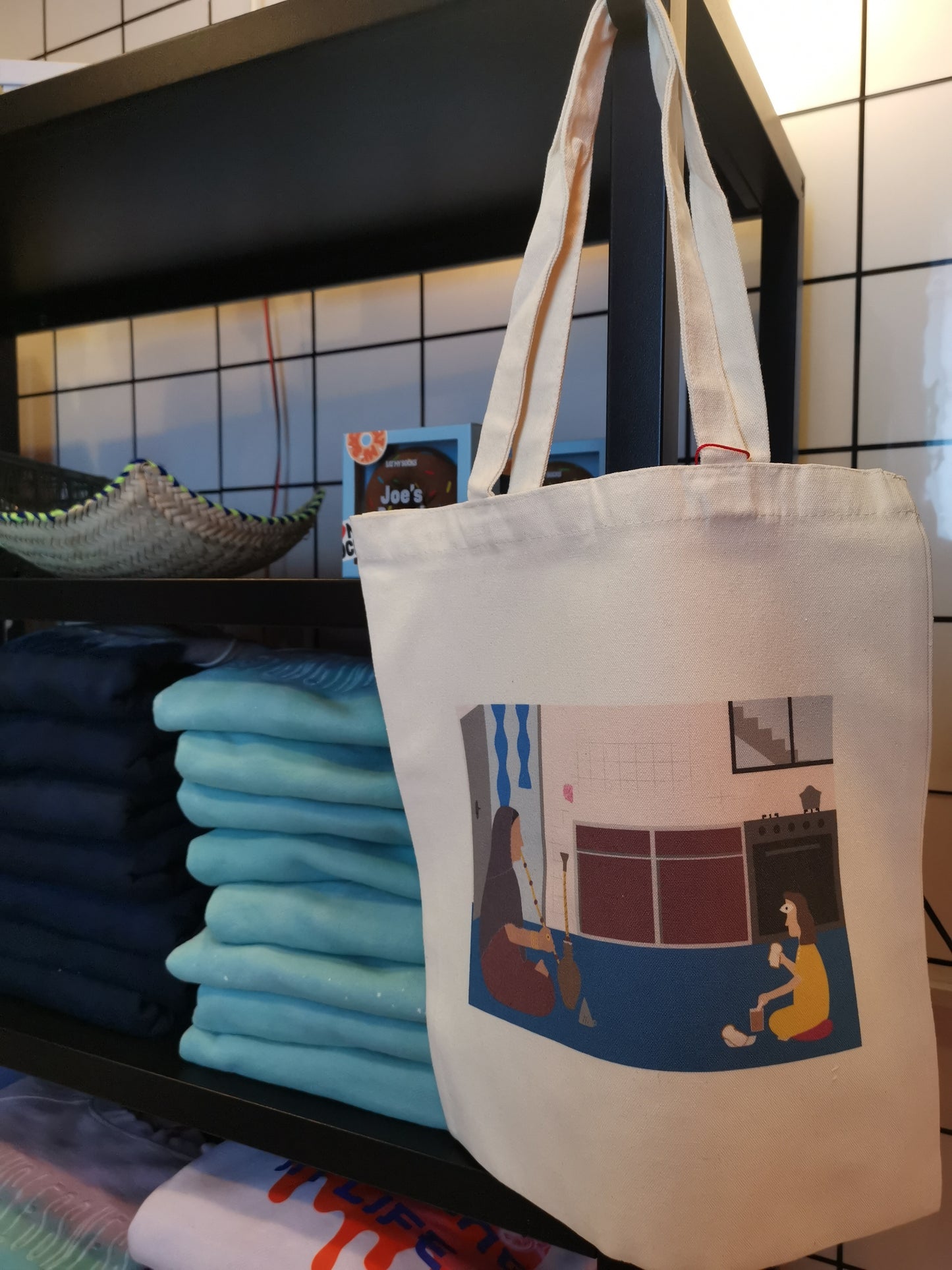 Tote bag